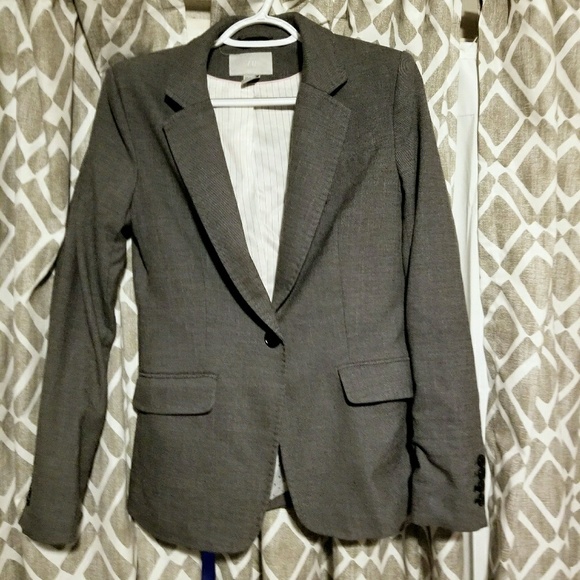 H&M light gray blazer - Picture 1 of 4